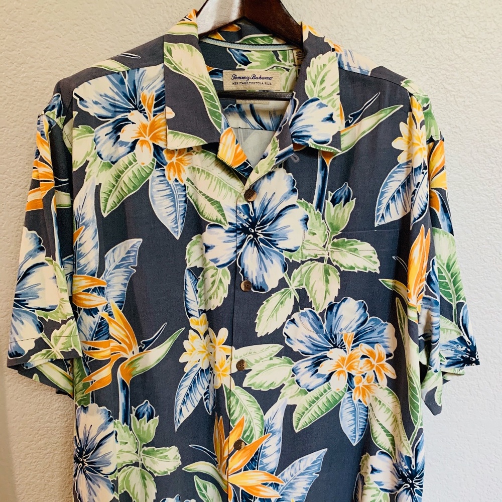 Tommy Bahama Short Sleeve Aloha Shirt